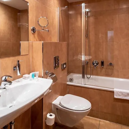 Ea Sonata Hotel 4*