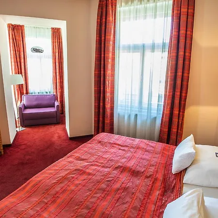Ea Sonata 4* Prague