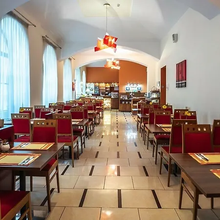 Ea Sonata 4* Prague