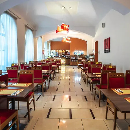 Hotel Ea Sonata 4*