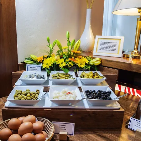 Ea Sonata Hotel 4*