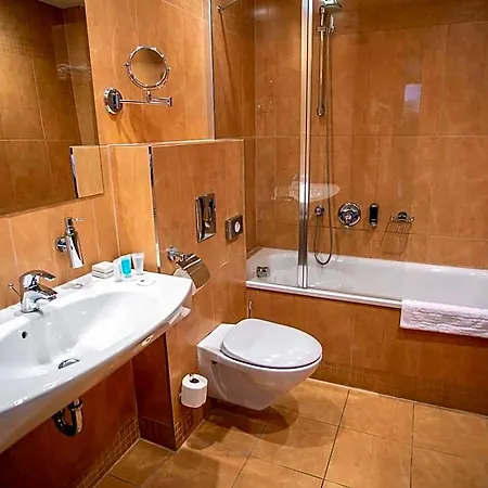 Hotel Ea Sonata 4*