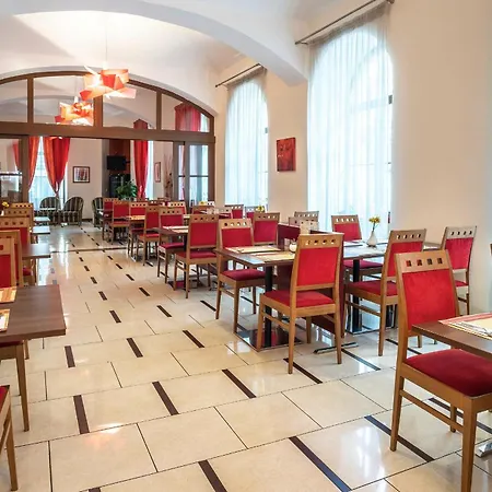 Ea Sonata 4* Prague