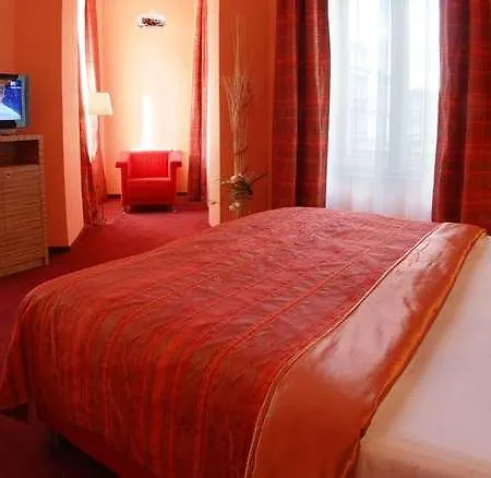 Hotel Ea Sonata 4*