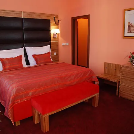 Ea Sonata Hotel 4*